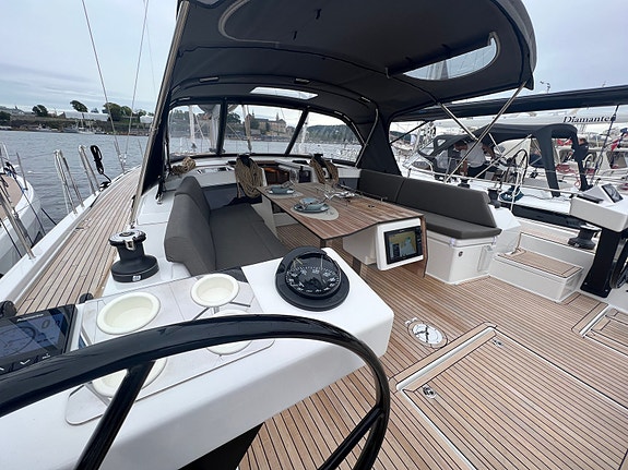 Vi selger nå vår utstillingsbåt Dufour 470 - Utstilt hos oss på Vollen Marina 4 of 5