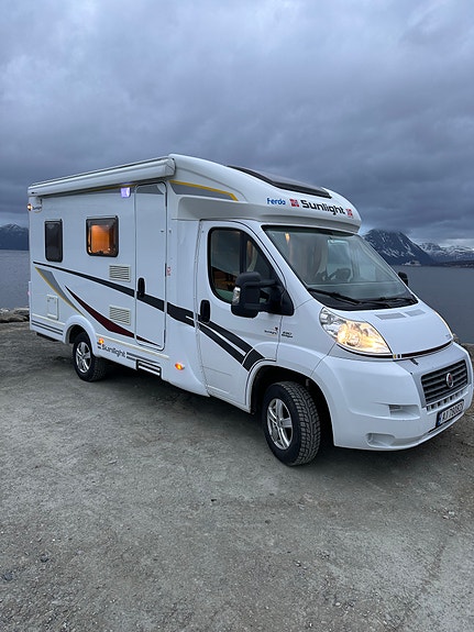 Sunlight T58 (Under 6m, høy bakkeklaring, leveringsklar!)