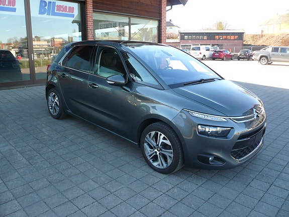 Citroen C4 Picasso 3 of 5