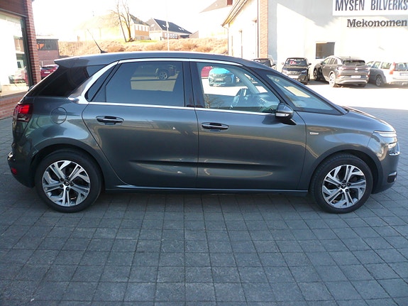 Citroen C4 Picasso 4 of 5