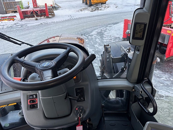 Valtra N163 Direct 2013, kr 569 000,-