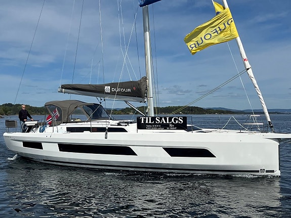 Dufour 44 - Ny modell - Utstilt hos oss på Vollen Marina 3 of 5