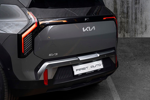 Kia EV3 5 of 5