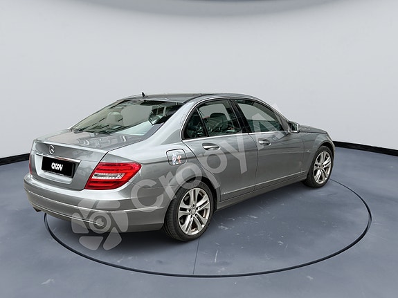 Mercedes-Benz C180 16 of 24