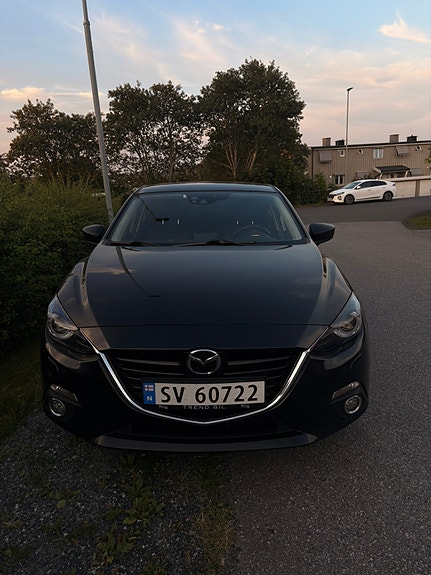Mazda 3 2 of 5