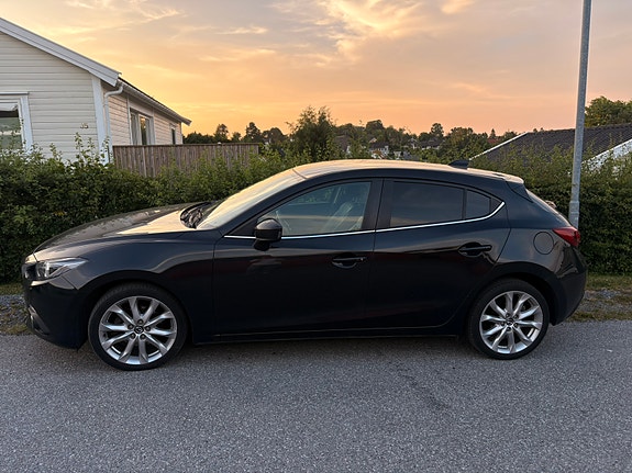 Mazda 3 6 of 12