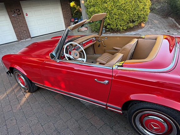 Mercedes-Benz 113 5 of 5