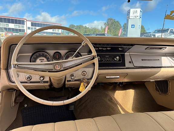 Buick Le Sabre 15 of 23