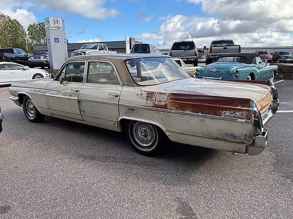 Buick Le Sabre 8 of 23