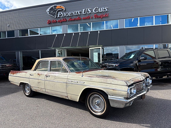 Buick Le Sabre 2 of 5