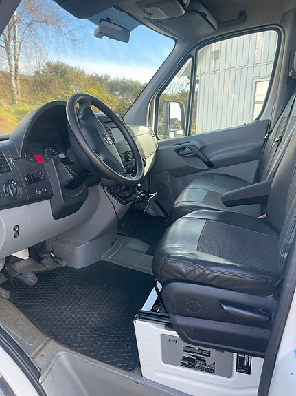 Volkswagen Crafter 7 of 11