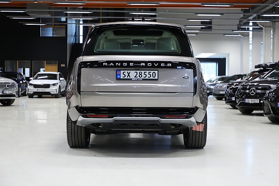 Land Rover Range Rover 8 of 30