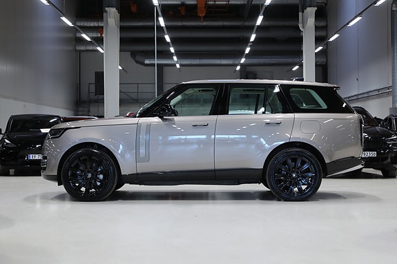Land Rover Range Rover 3 of 5