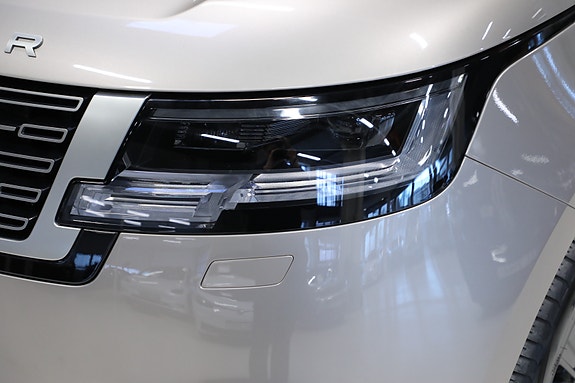 Land Rover Range Rover 7 of 30