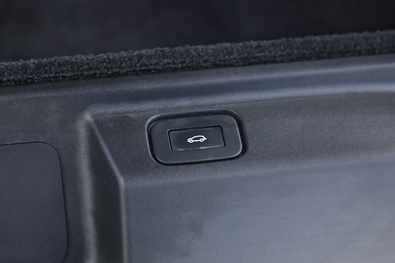 Land Rover Range Rover 11 of 30