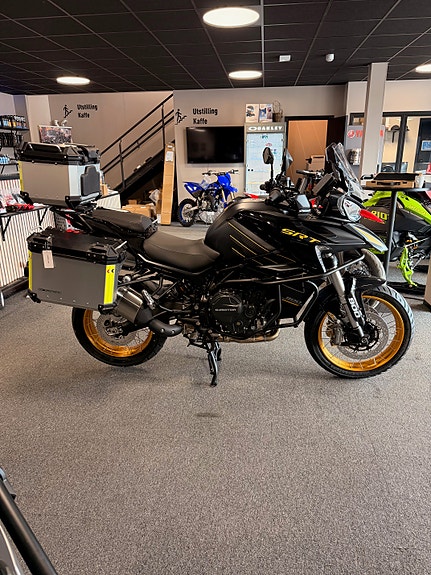 QJ Motor SRT 900 SX - ALT UTSTYR! 3 of 5