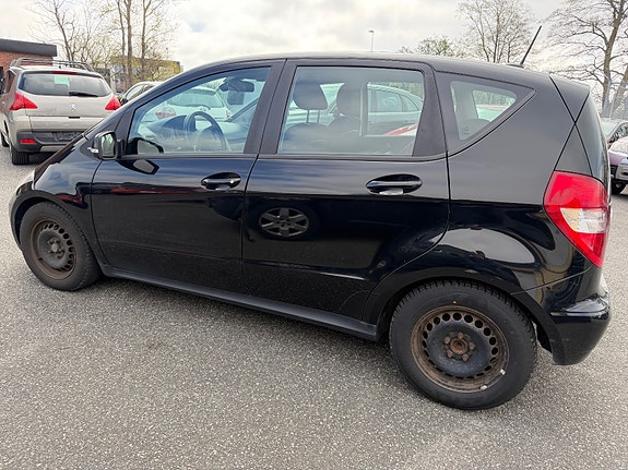 Mercedes-Benz A-Klasse 3 of 5