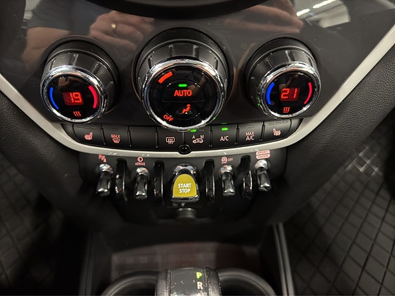 MINI Countryman-Serie 21 of 30