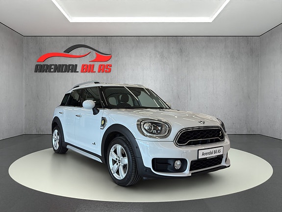 MINI Countryman-Serie 4 of 30