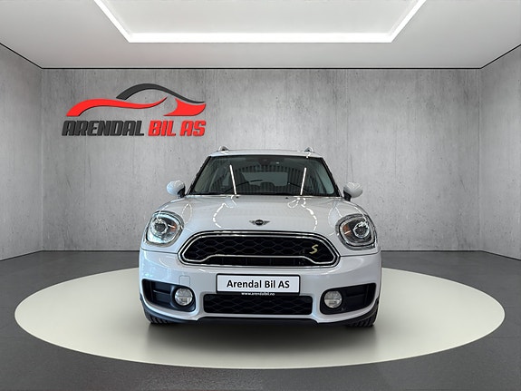MINI Countryman-Serie 3 of 30