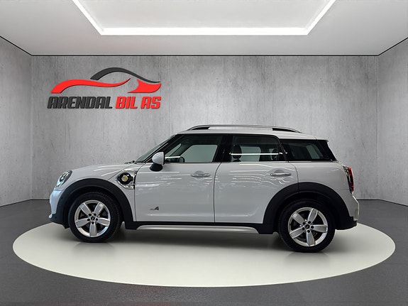 MINI Countryman-Serie 9 of 30