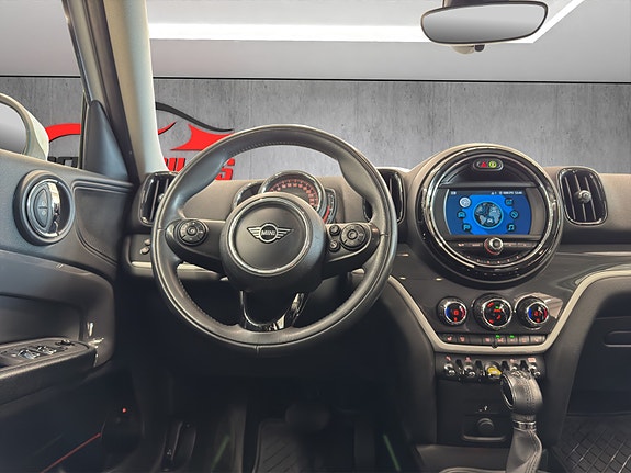 MINI Countryman-Serie 12 of 30