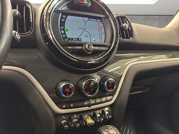 MINI Countryman-Serie 13 of 30