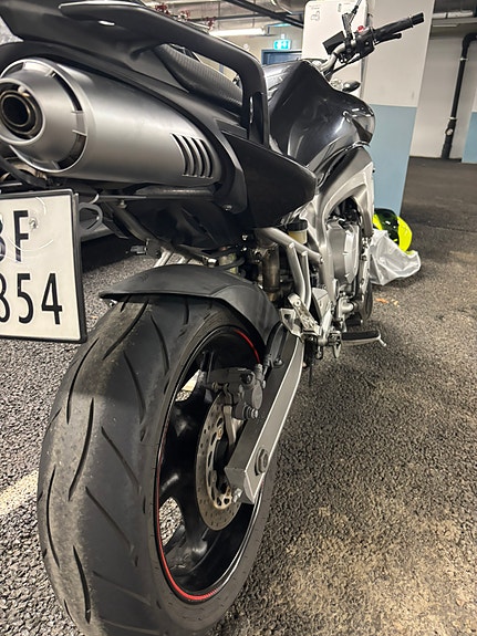 Yamaha FZ6-N 7 of 9