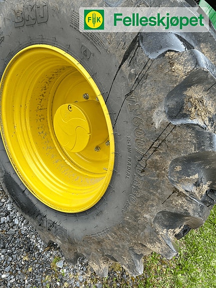 John Deere Hjul par: BKT AgriMax V-Flecto 600/70R30