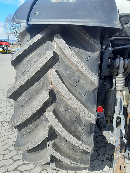 Valtra T235 Direct. GPS/ autostyring klargjort. 2022, kr 1 450 000,-