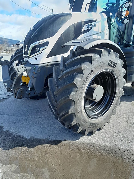 Valtra T235 Direct. GPS/ autostyring klargjort. 2022, kr 1 450 000,-