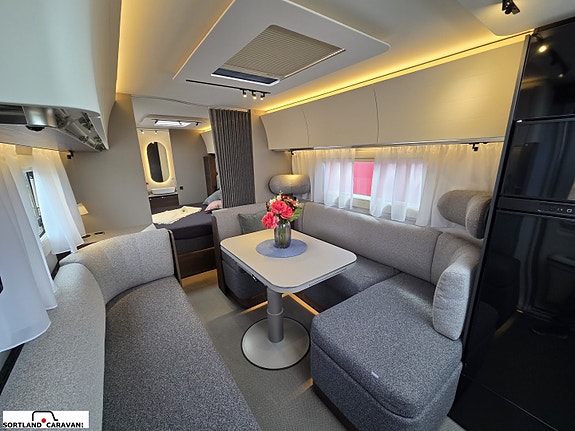 Adria ALPINA 663 HT 10 of 30