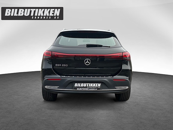 Mercedes-Benz EQA250 4 of 5