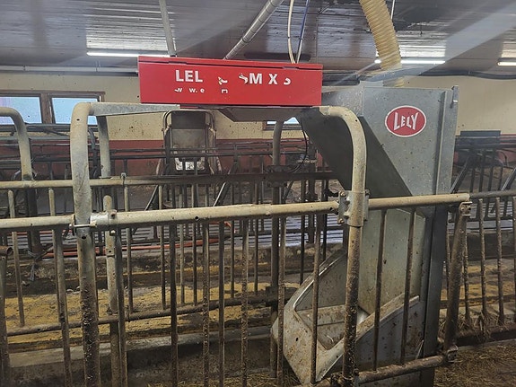 Lely kraftfôrautomat 2 of 4