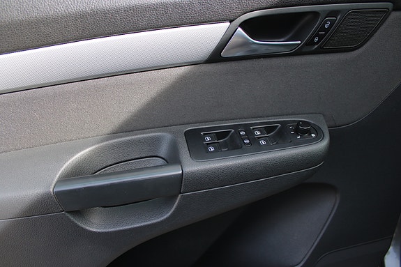Volkswagen Sharan 15 of 18