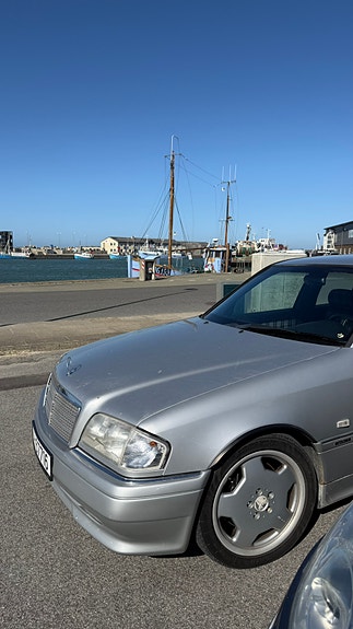 Mercedes-Benz C36 7 of 30
