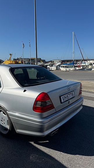 Mercedes-Benz C36 5 of 30