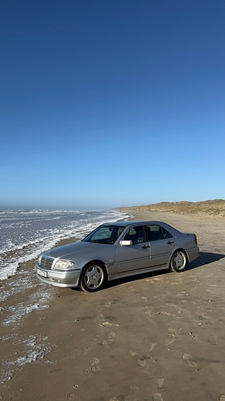 Mercedes-Benz C36 3 of 30