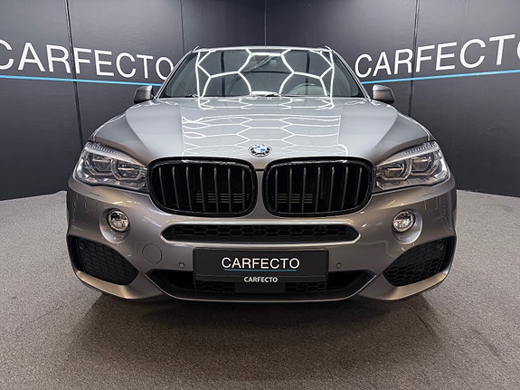BMW X5 4 of 5