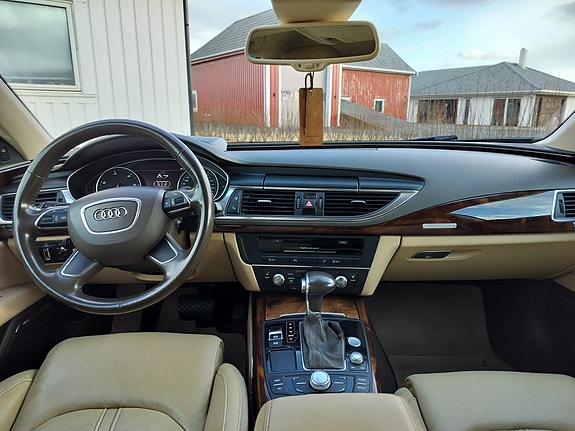 Audi A7 9 of 18