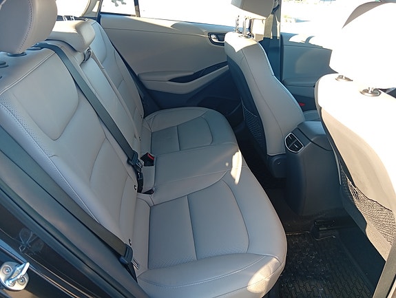 Hyundai IONIQ 9 of 16