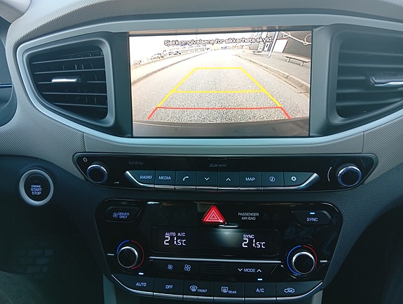 Hyundai IONIQ 16 of 16