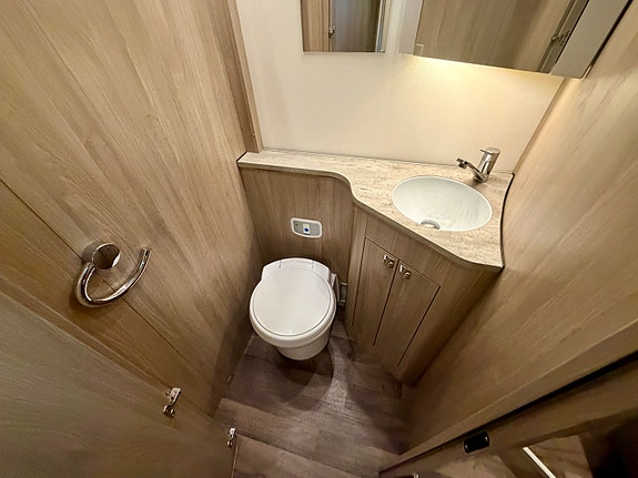 Bilde 25 av KABE ROYAL 780 LQB
