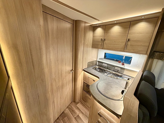 Bilde 24 av KABE ROYAL 780 LQB