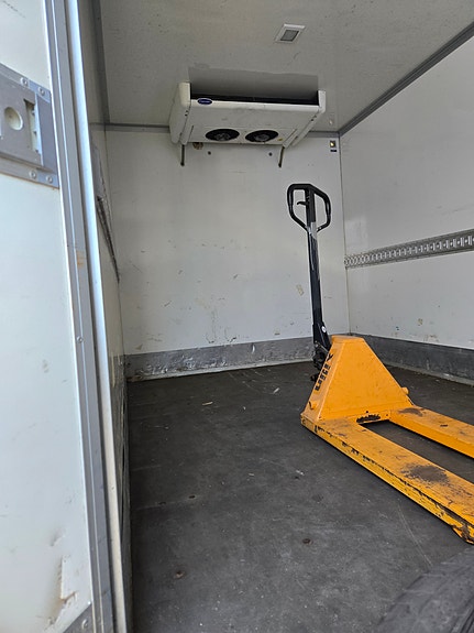 Mercedes-Benz Sprinter 516 7 of 19