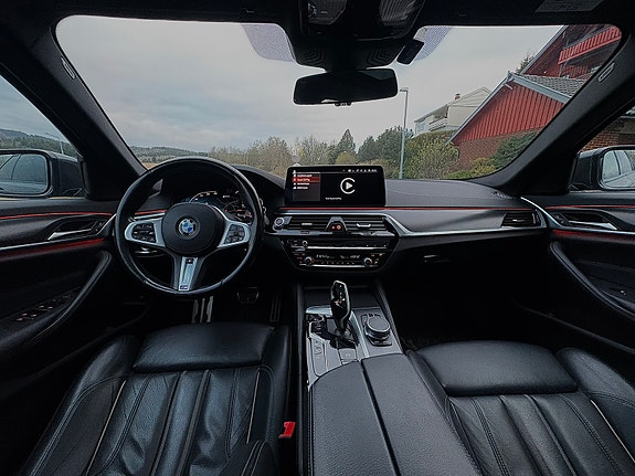 BMW 530e 7 of 11