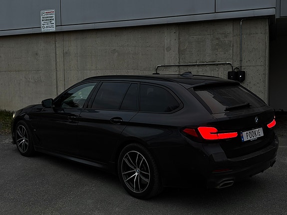 BMW 530e 5 of 11