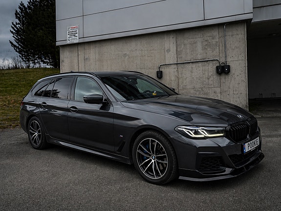 BMW 530e 3 of 11