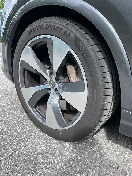Audi Q7 3 of 5