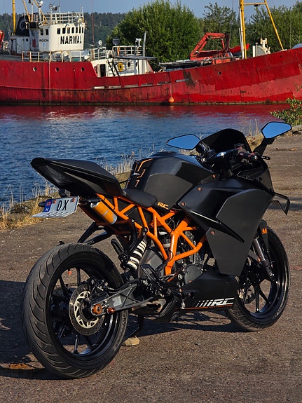 KTM RC 125R 11 of 29